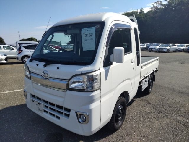 13162 Daihatsu Hijet truck S500P 2015 г. (LUM Tokyo Nyusatsu)